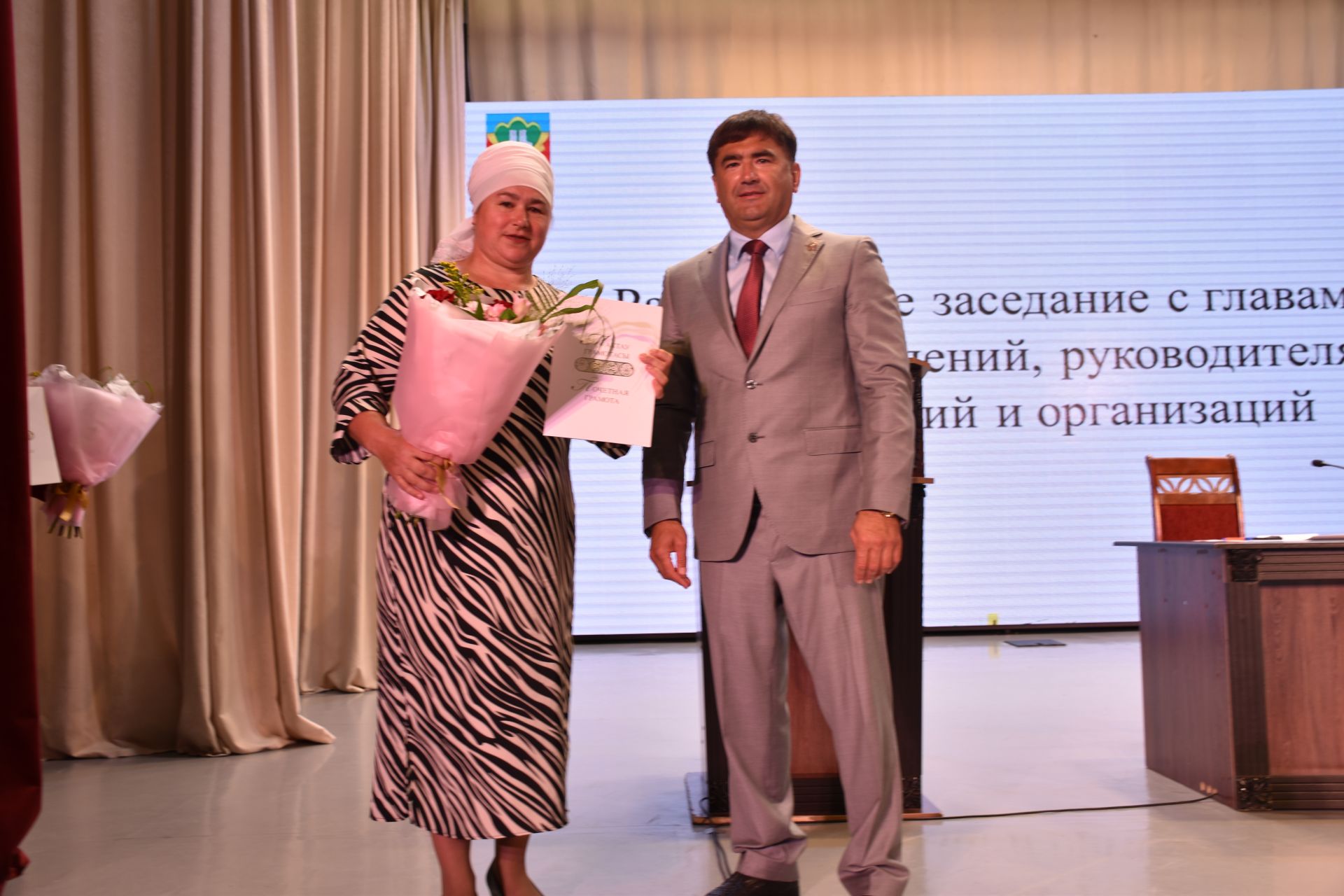 Жителей Кукморского района наградили на расширенной планерке