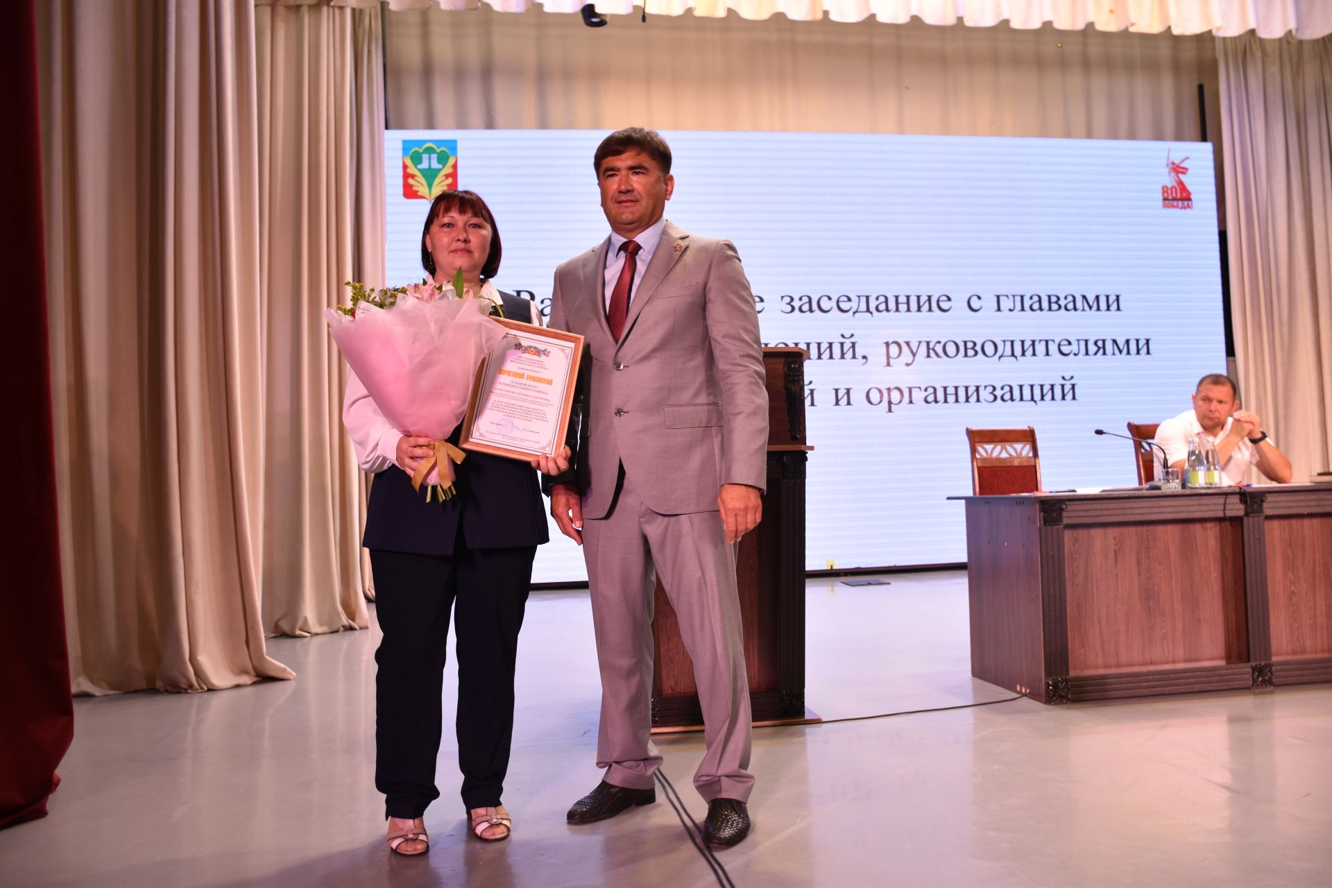 Жителей Кукморского района наградили на расширенной планерке