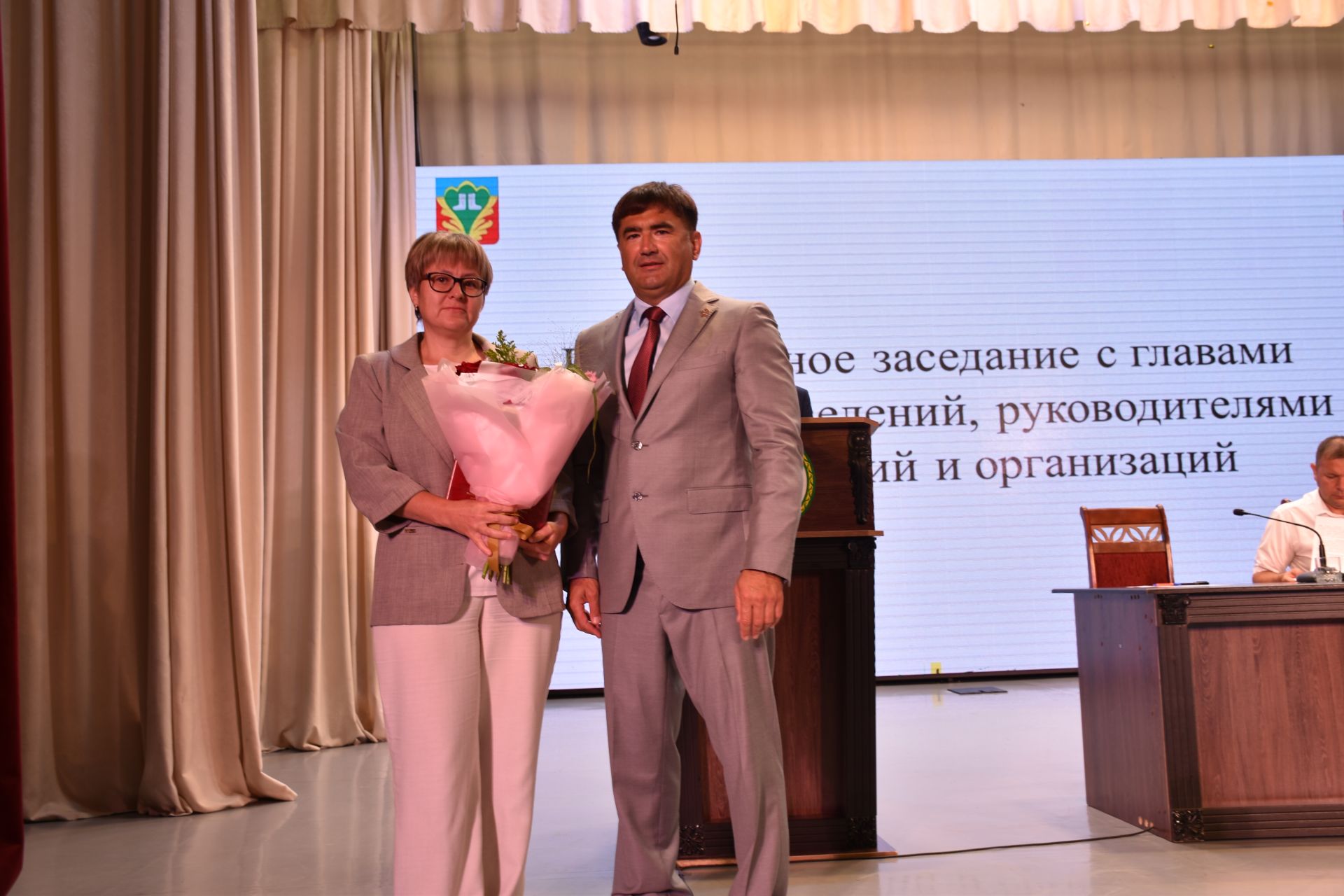 Жителей Кукморского района наградили на расширенной планерке
