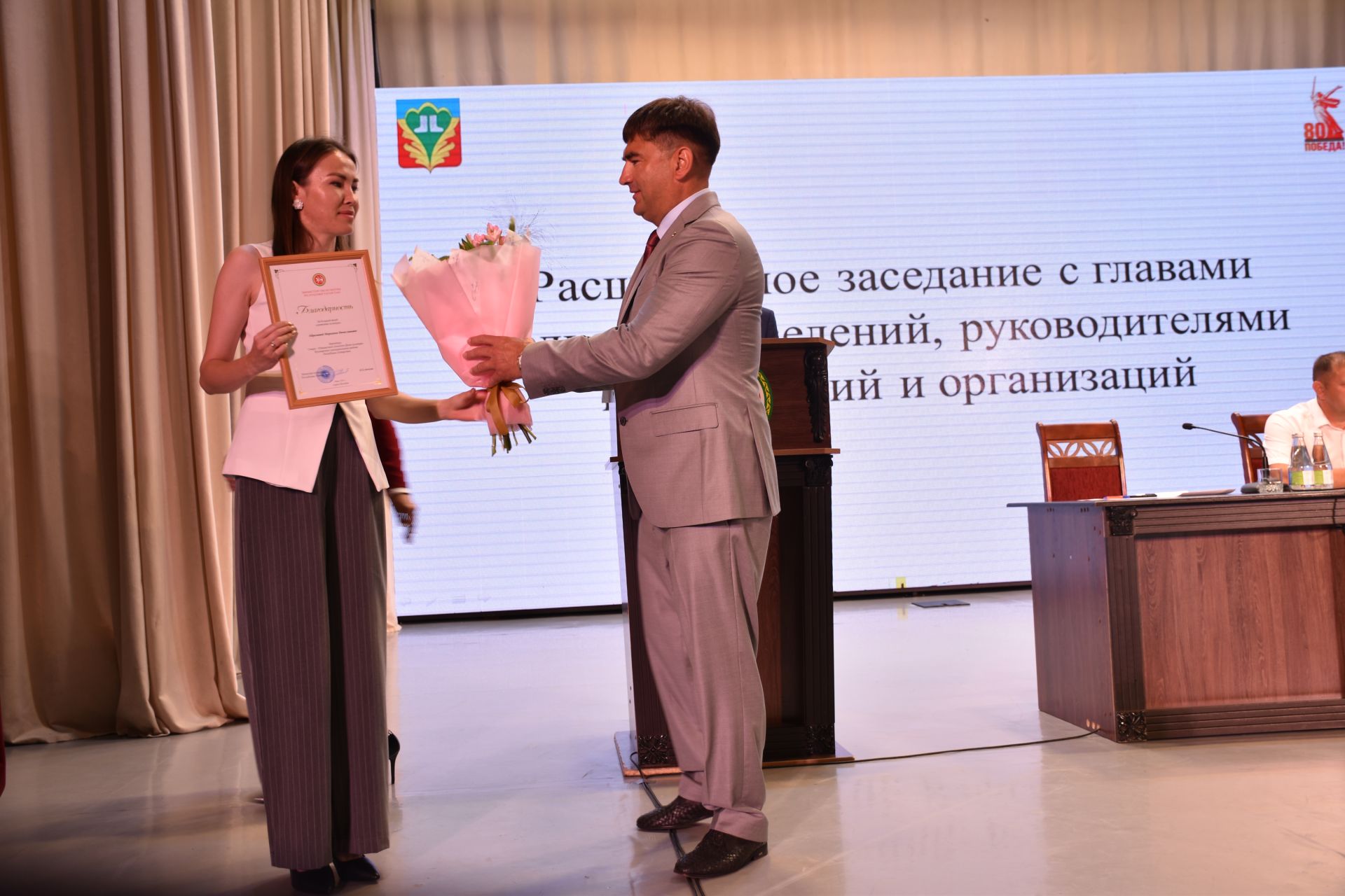 Жителей Кукморского района наградили на расширенной планерке