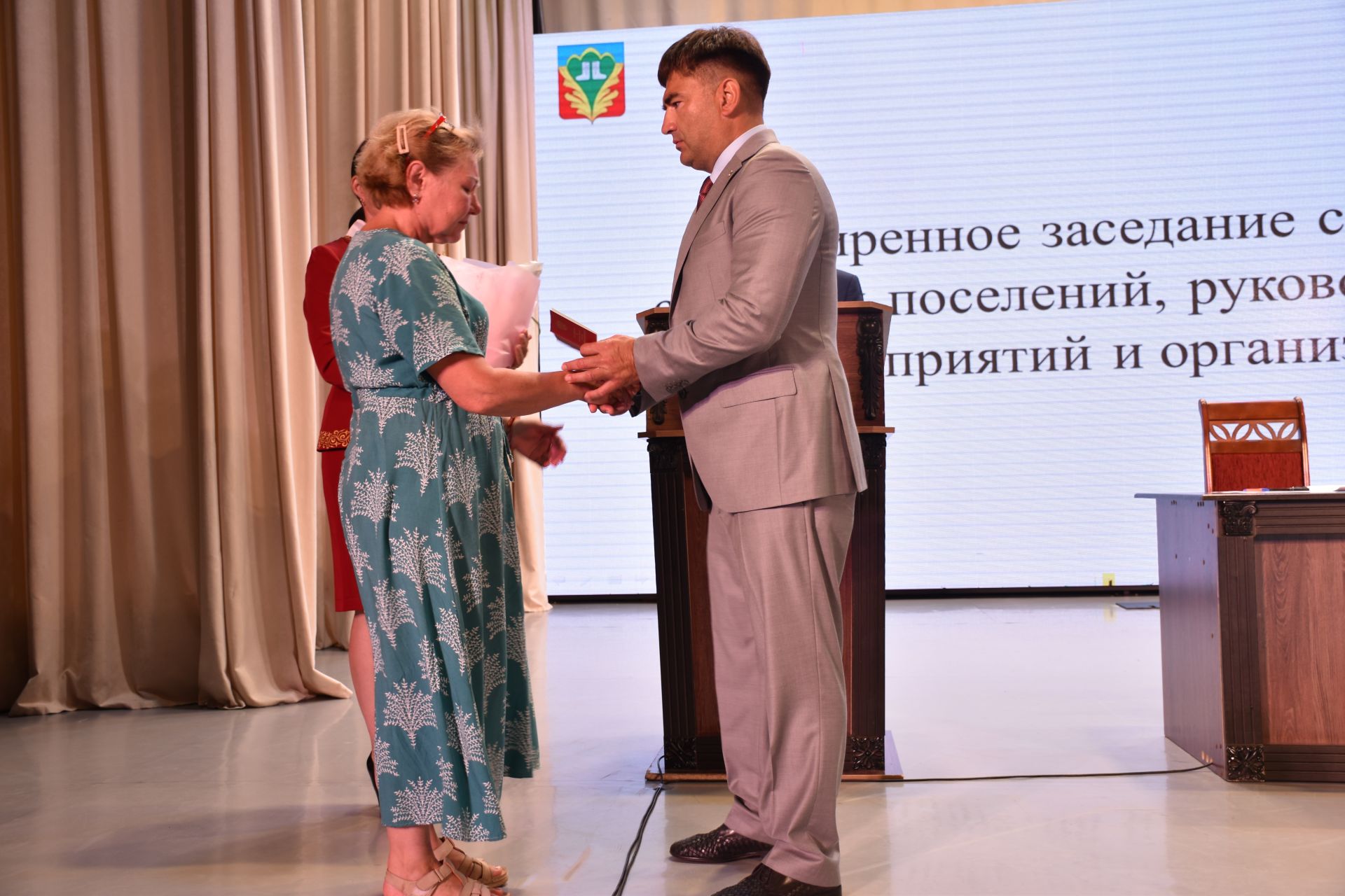 Жителей Кукморского района наградили на расширенной планерке