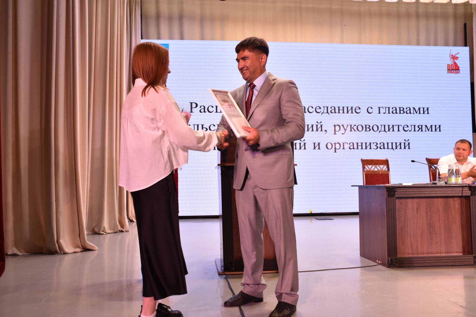 Жителей Кукморского района наградили на расширенной планерке