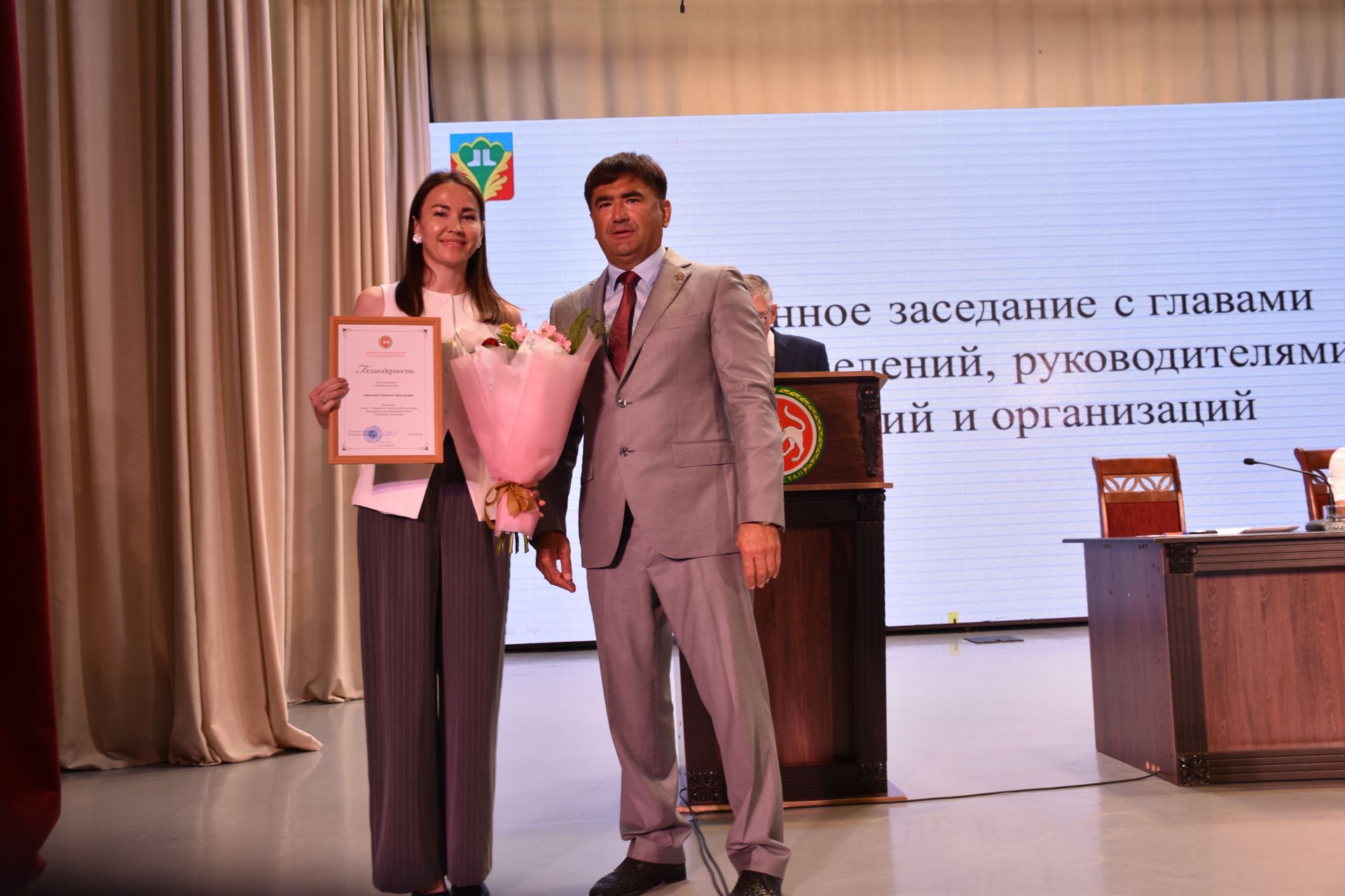 Жителей Кукморского района наградили на расширенной планерке