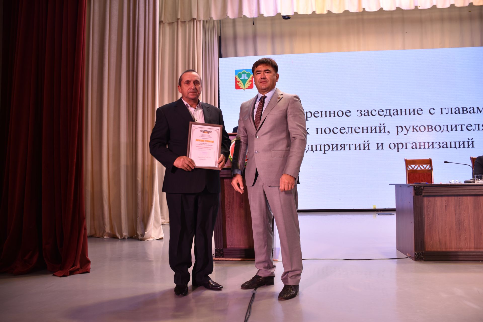 Актуальные вопросы района и выборы Раиса: в Кукморе прошло расширенное заседание
