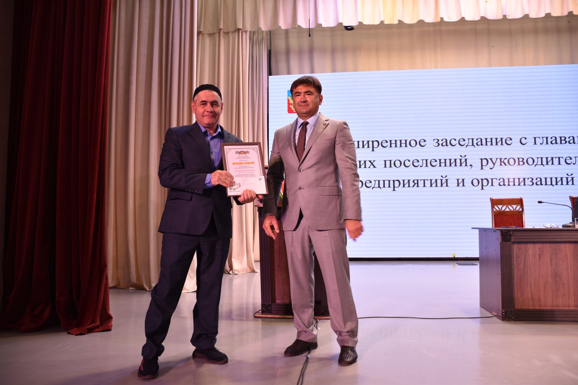 Жителей Кукморского района наградили на расширенной планерке