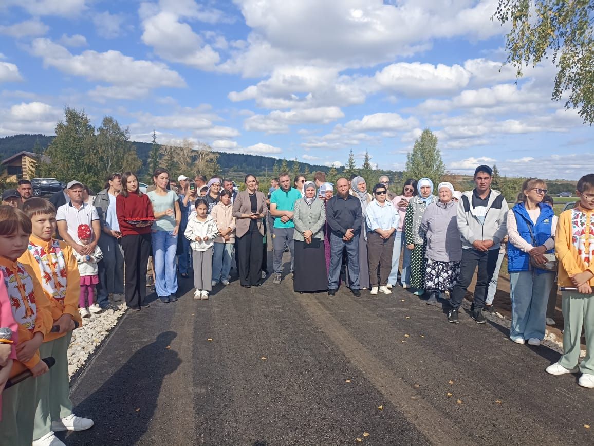 Кукмара районының Камышлы авылында төзелгән яңа йортлардан ачкычлар ияләренә тапшырылды