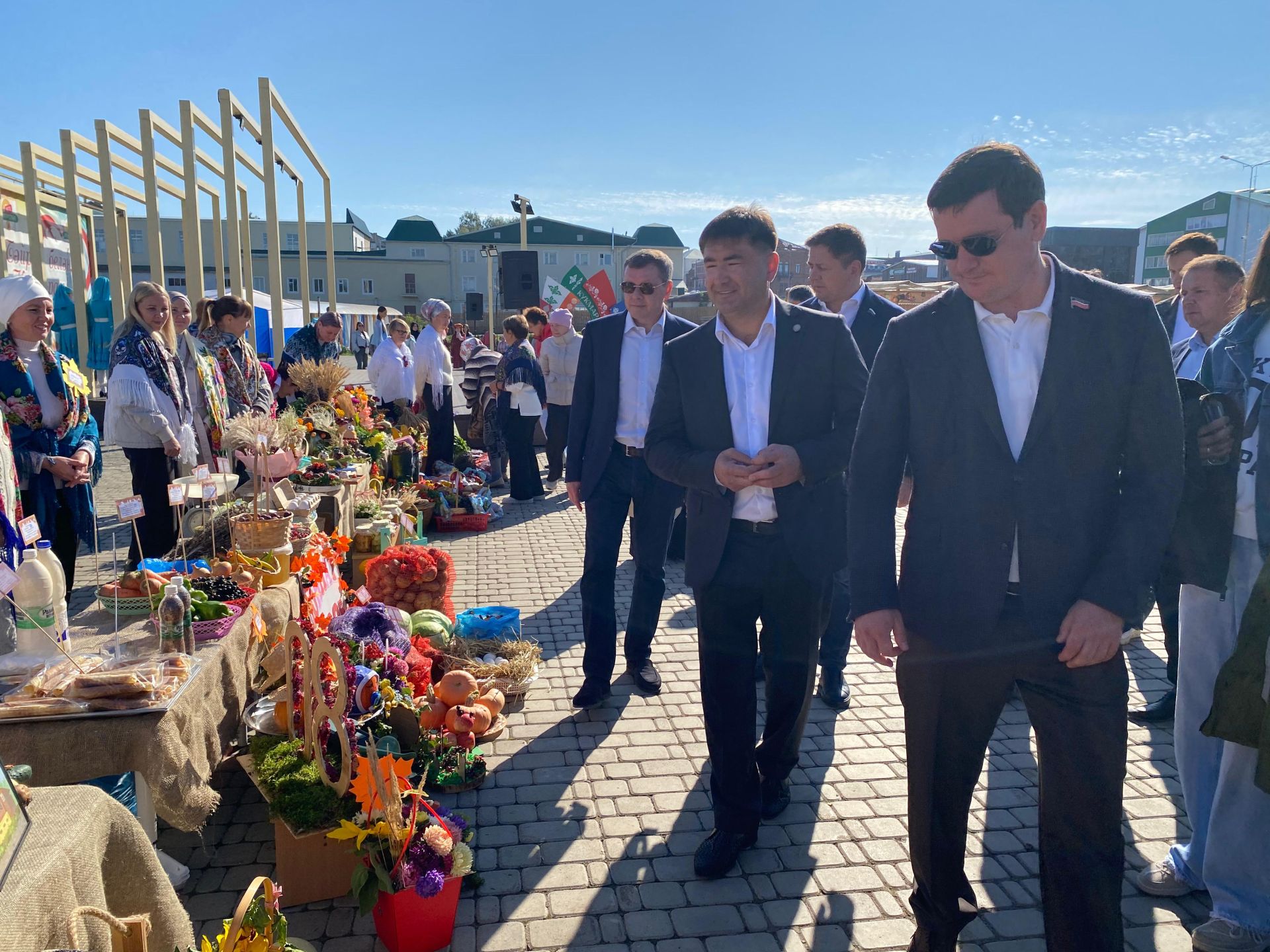 В Кукморе прошла осенняя школьная ярмарка