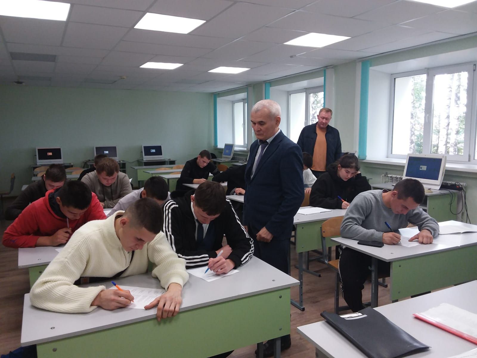 Студенты Кукморского аграрного колледжа сразились за первенство в конкурсе «Автосессия»