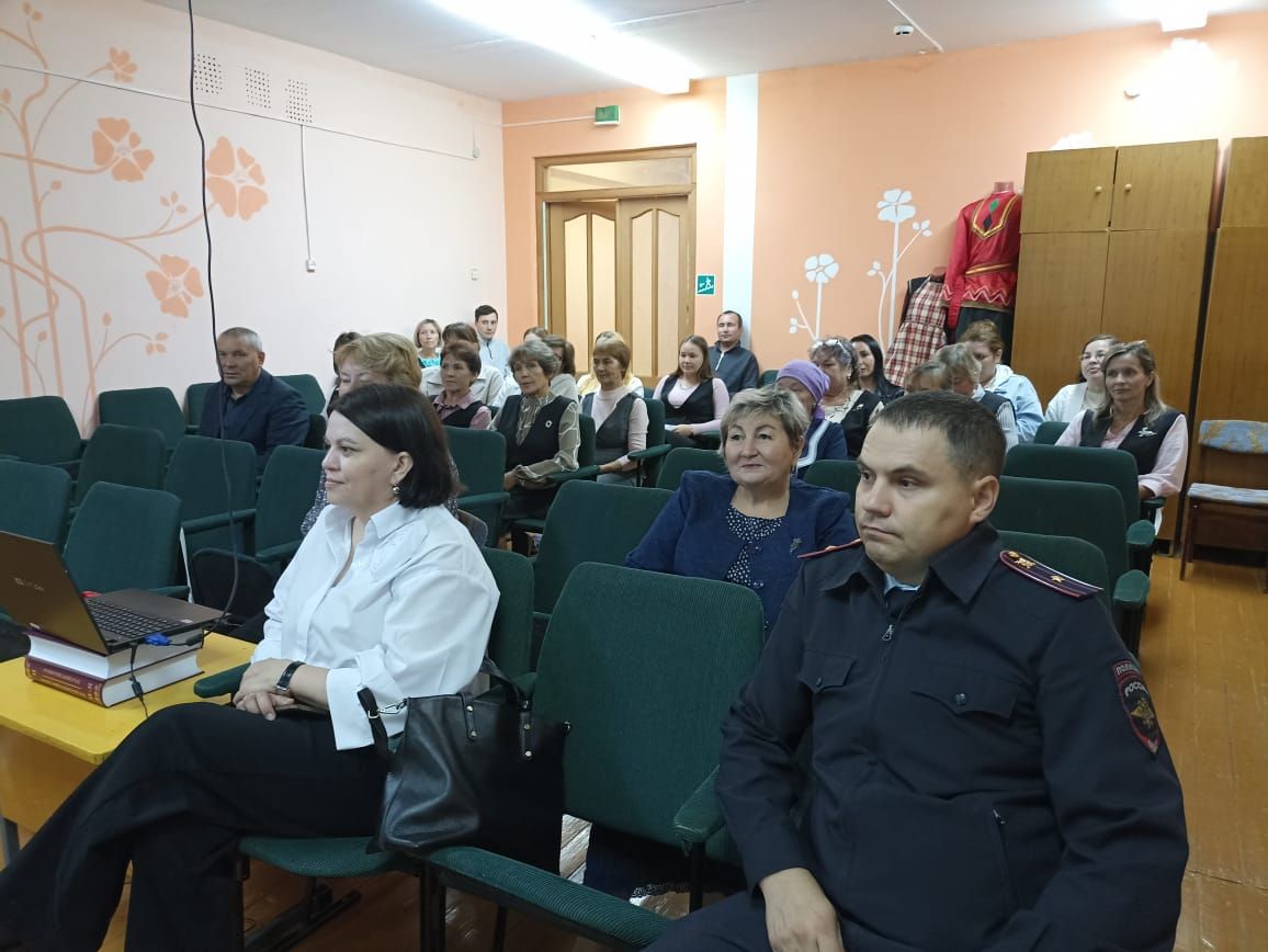 Лельвиж авылында халык жыены узды