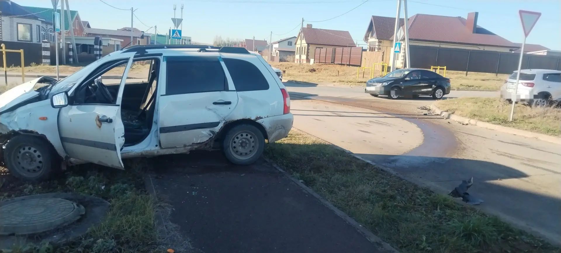 На перекрёстке в Кукморе столкнулись два автомобиля