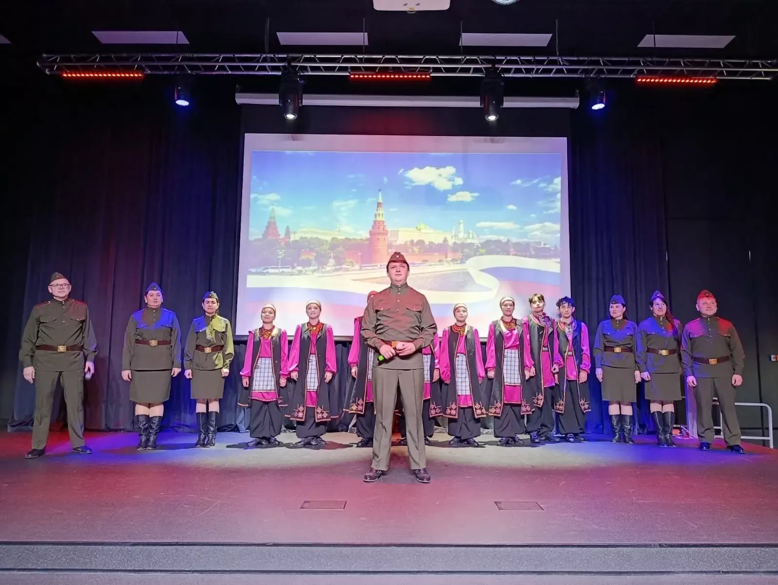 В Кукморе провели концерт в рамках Недели космонавтики