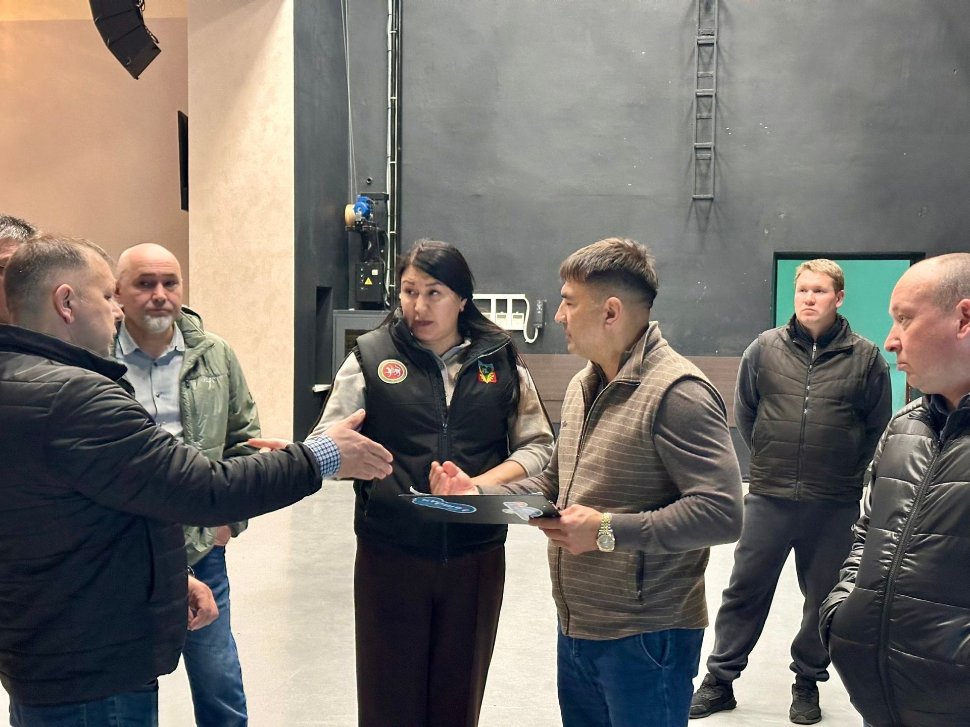 Кукморский район меняется: Ход работ на ключевых объектах оценили в ходе объезда