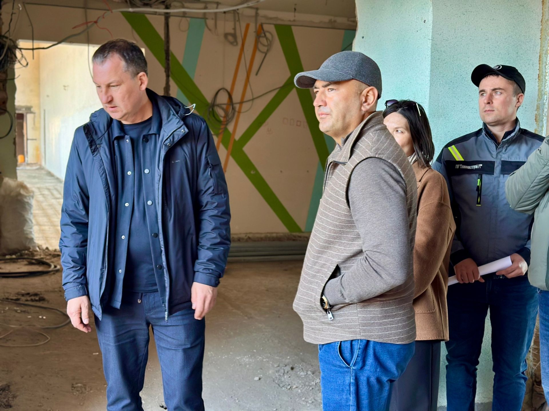 Кукморский район меняется: Ход работ на ключевых объектах оценили в ходе объезда