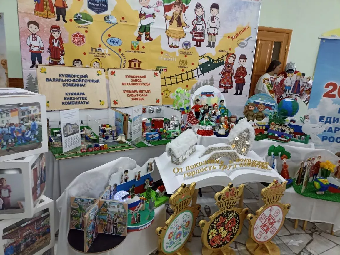 Кукмара районында «Дус балалар бакчасы серләре» дип исемләнгән район конкурсы оештырылды