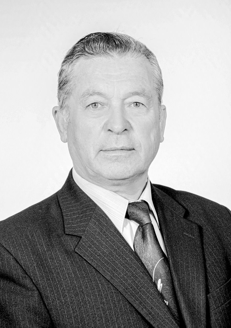 Гомере — хезмәт, исеме — үрнәк: Ядегәр мәктәбенең легендар директорын сагынып...
