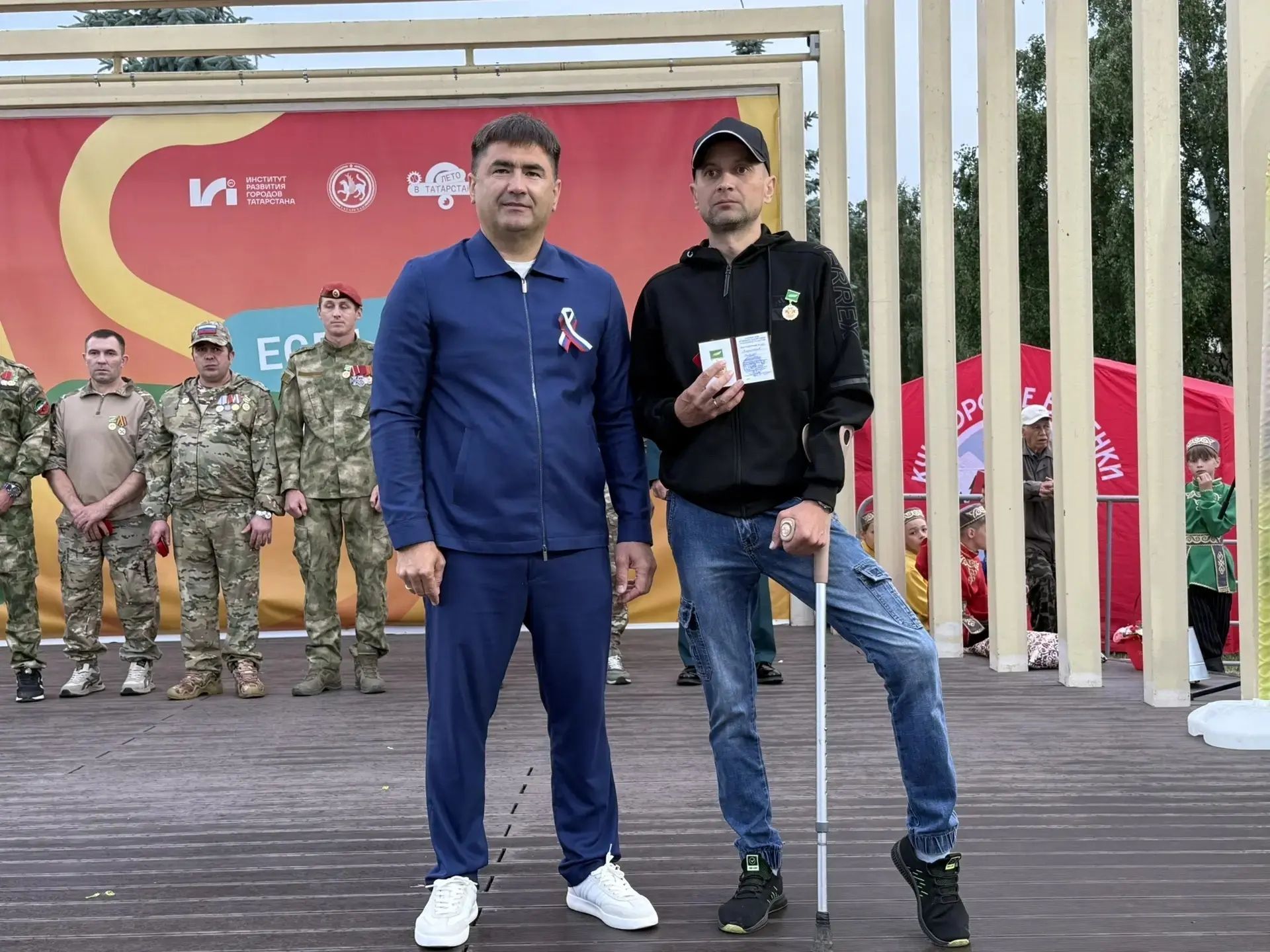 Батырлык, хәтер һәм бердәмлек: Кукмарада хәрбиләрне хөрмәтләделәр (фоторепортаж)