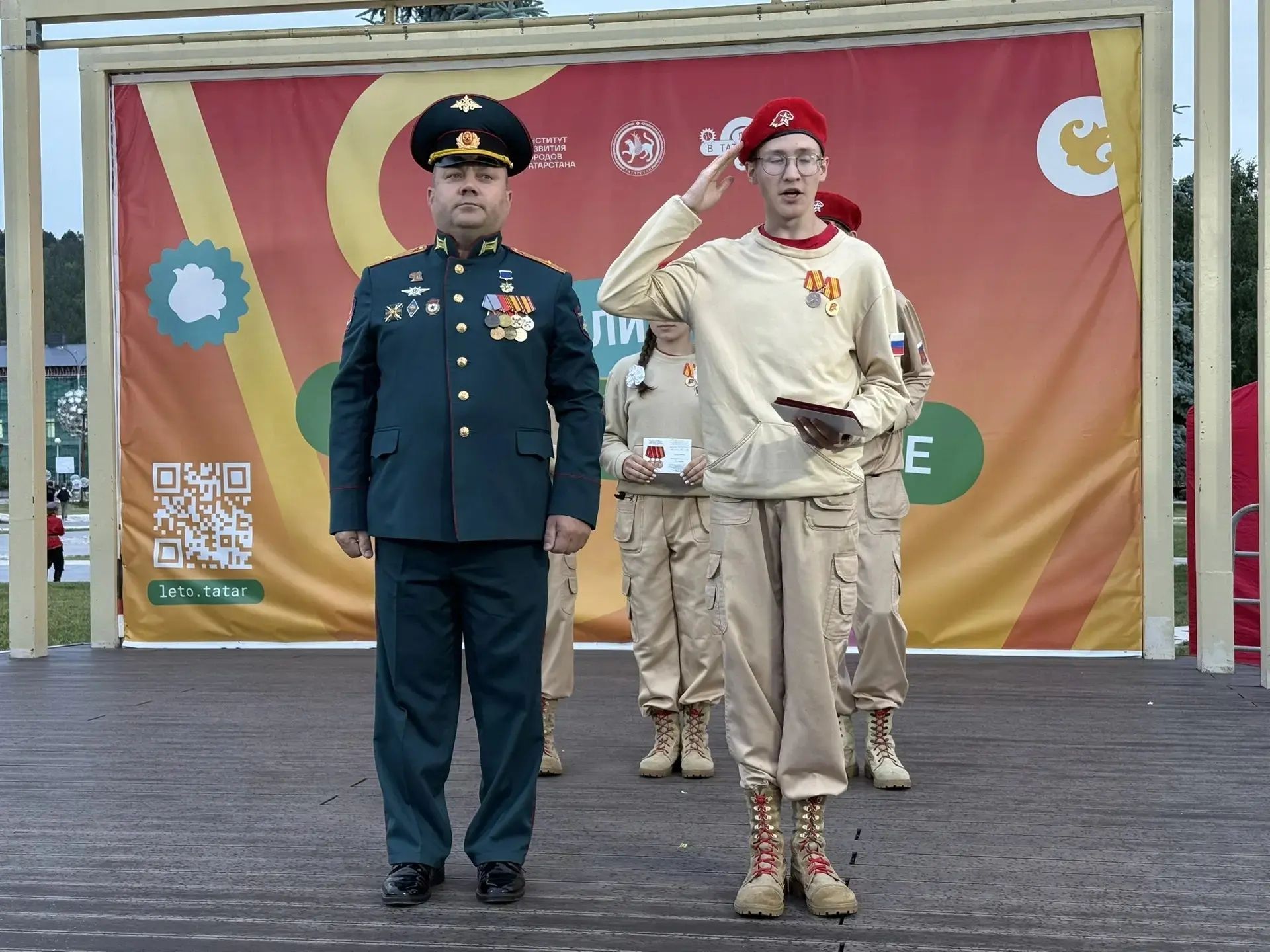 Батырлык, хәтер һәм бердәмлек: Кукмарада хәрбиләрне хөрмәтләделәр (фоторепортаж)