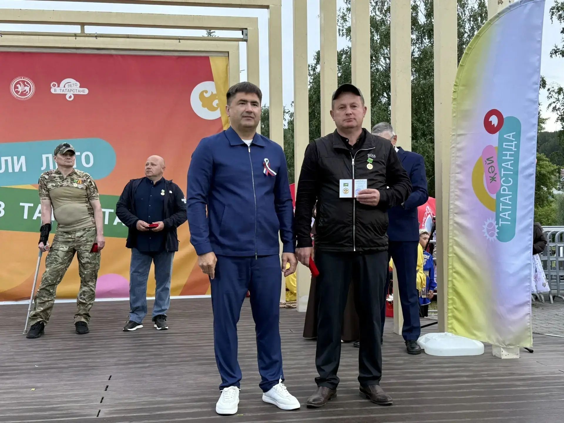 Батырлык, хәтер һәм бердәмлек: Кукмарада хәрбиләрне хөрмәтләделәр (фоторепортаж)