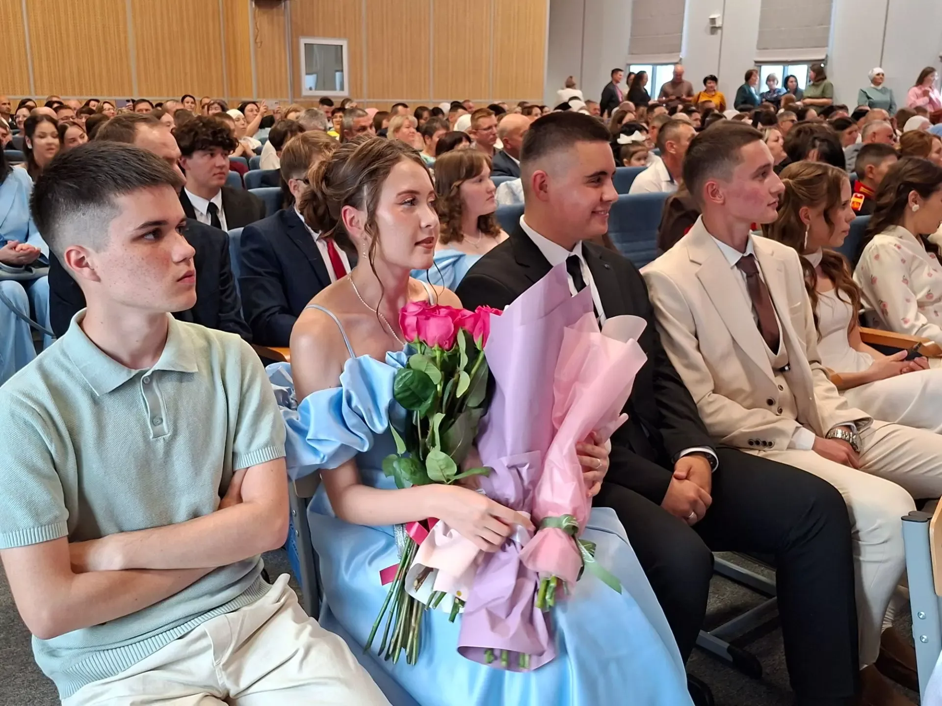 В Кукморской школе №3 прошёл выпускной (фоторепортаж)