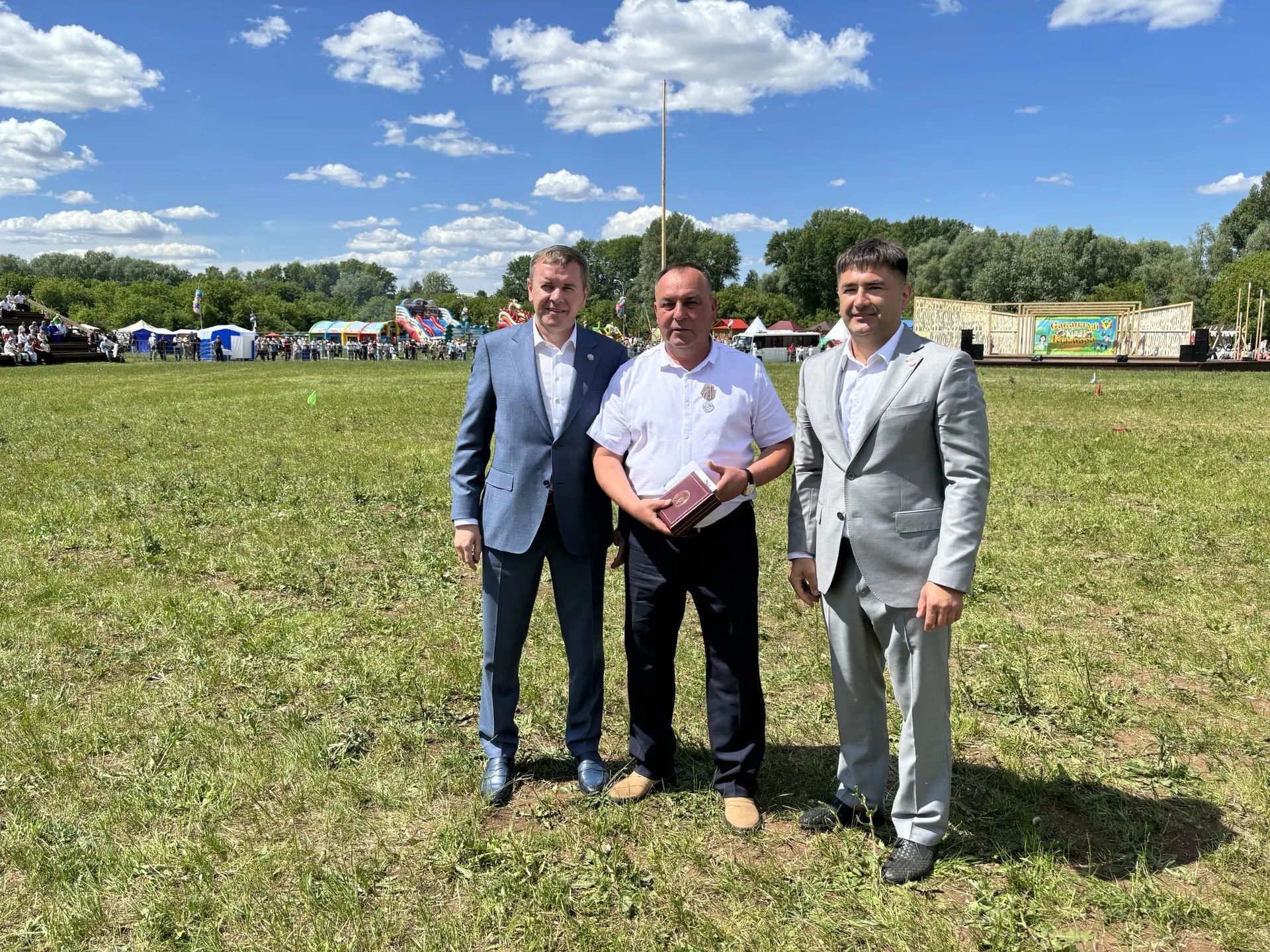 Кукмарада Сабантуй халыкны бер мәйданга туплады