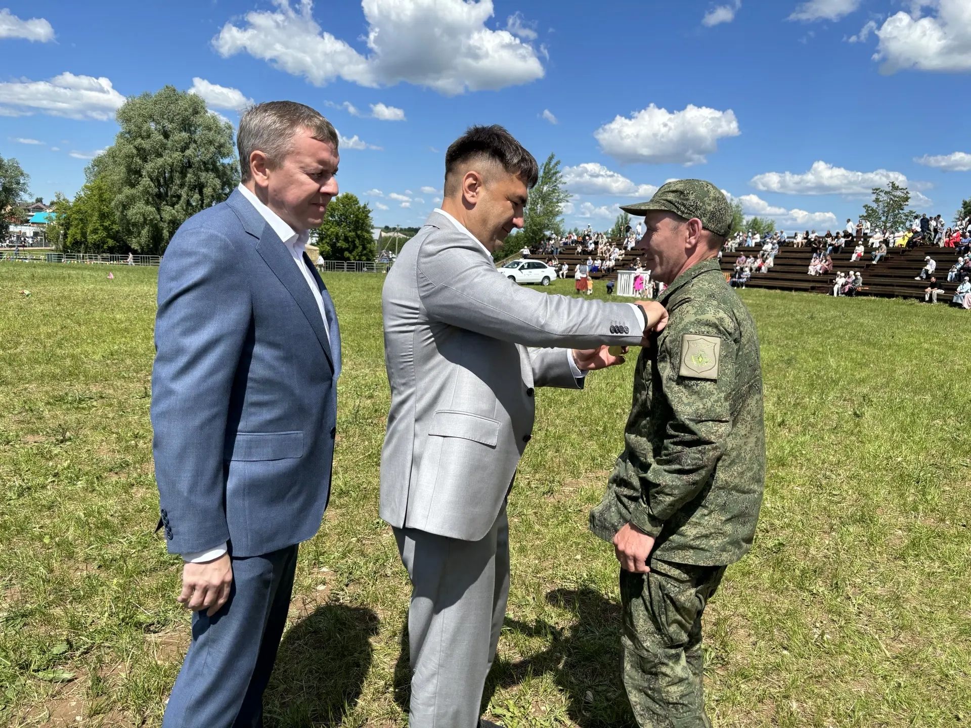 Кукмарада Сабантуй халыкны бер мәйданга туплады