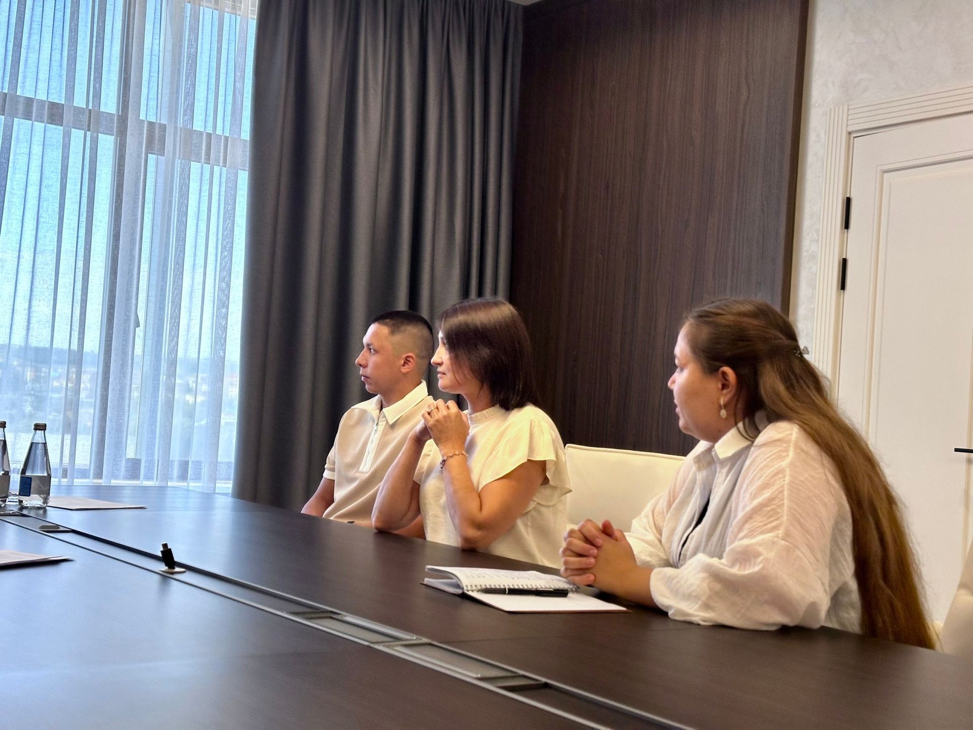Жители Кукморского района обратились к главе с вопросами дорог, транспорта и жилья