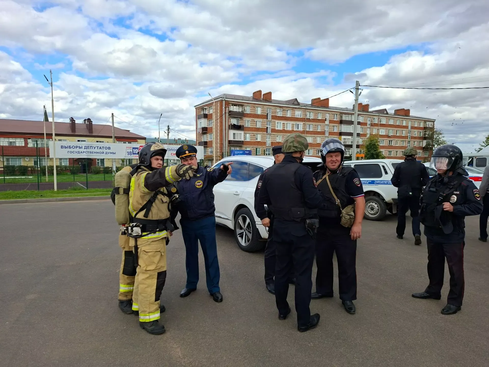 В Кукморе экстренные службы провели масштабную тактико-специальную тренировку
