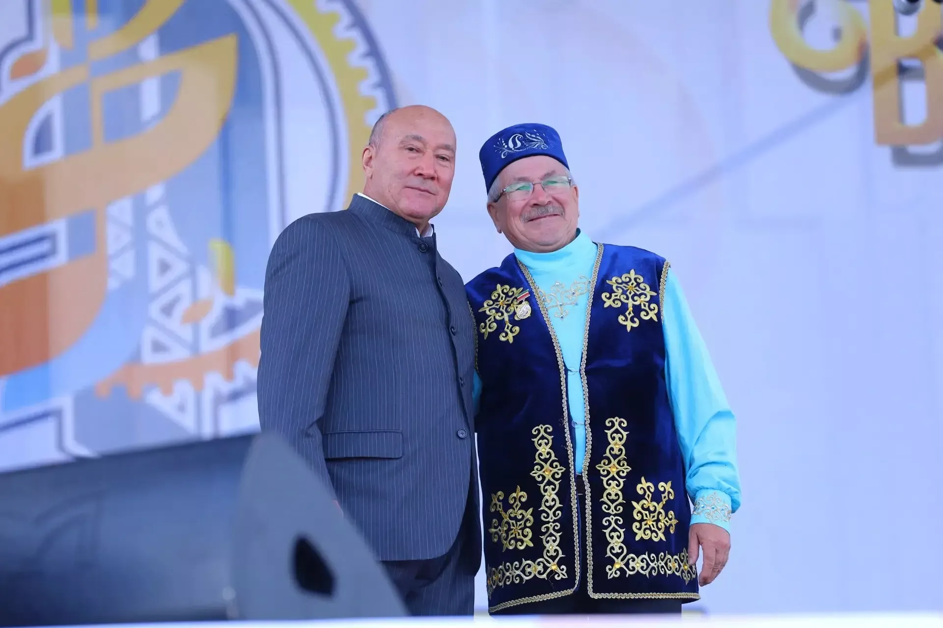 Представители Кукморского района получили награды в Казани