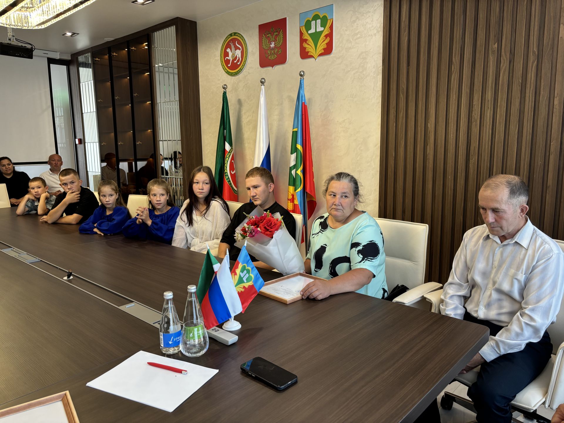 Кукмарада күпбалалы гаиләләргә торак сертификатлары тапшырылды
