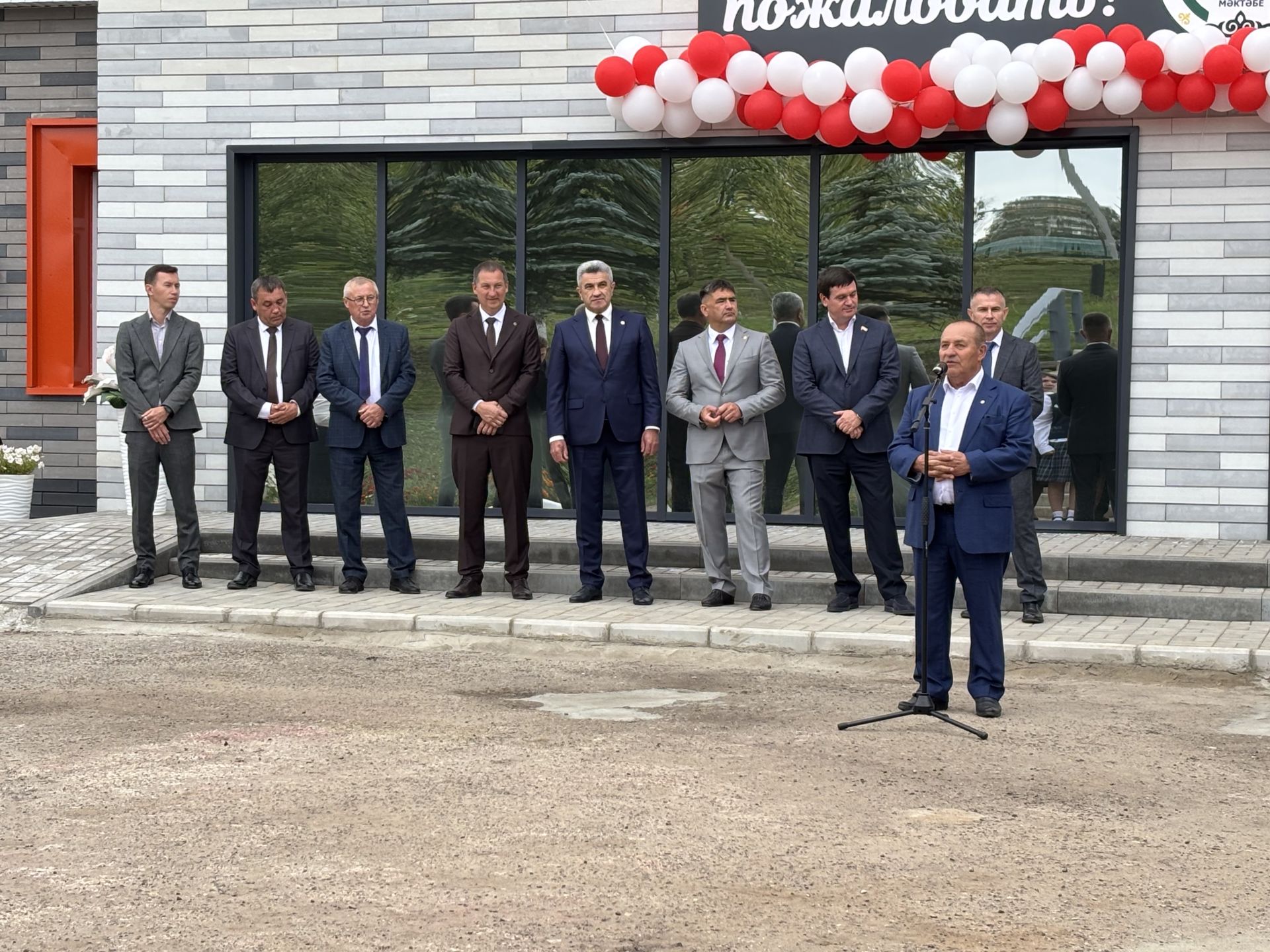 Кукмара районында Белем көне яңа мәктәпләр һәм яңартылган биналар белән башланды (фоторепортаж)