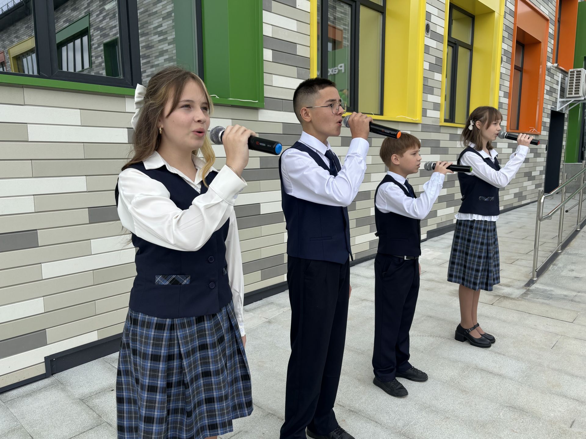 Кукмара районында Белем көне яңа мәктәпләр һәм яңартылган биналар белән башланды (фоторепортаж)