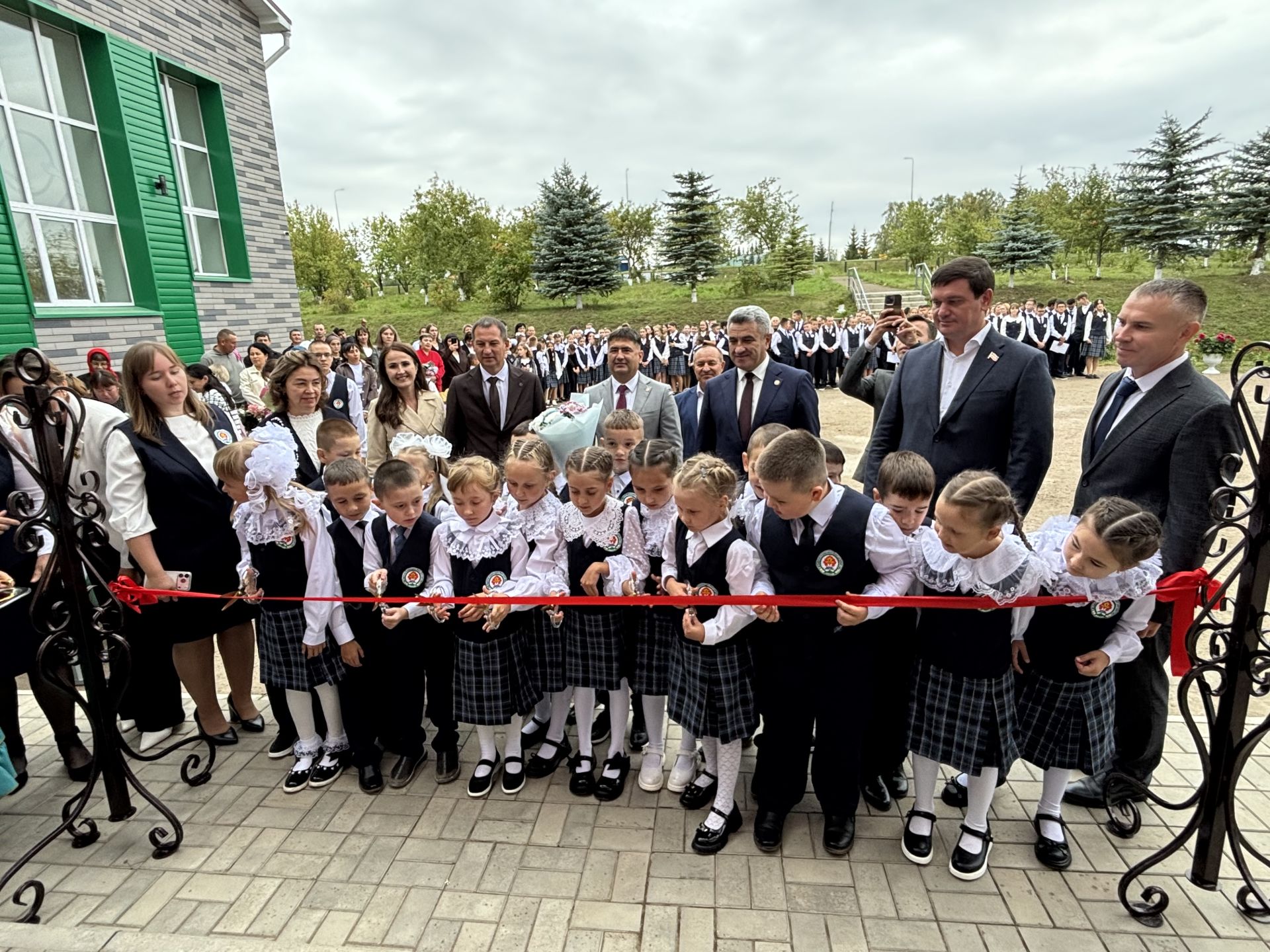 Кукмара районында Белем көне яңа мәктәпләр һәм яңартылган биналар белән башланды (фоторепортаж)