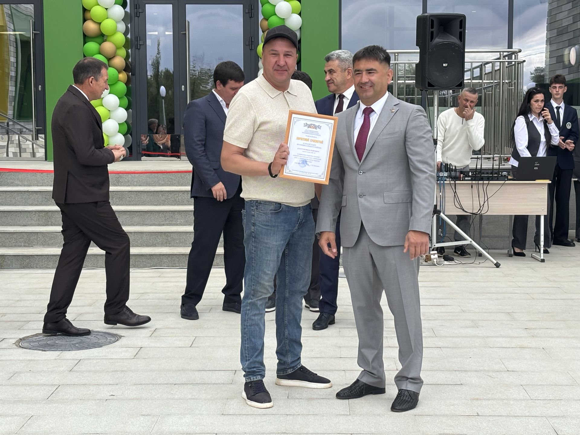 Кукмара районында Белем көне яңа мәктәпләр һәм яңартылган биналар белән башланды (фоторепортаж)