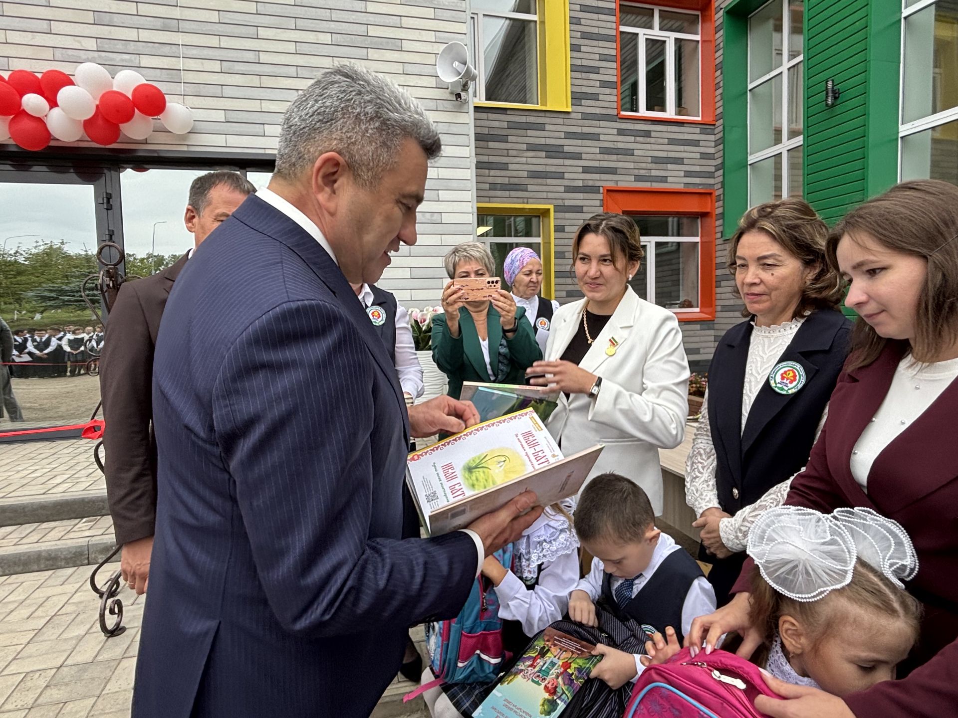 Кукмара районында Белем көне яңа мәктәпләр һәм яңартылган биналар белән башланды (фоторепортаж)