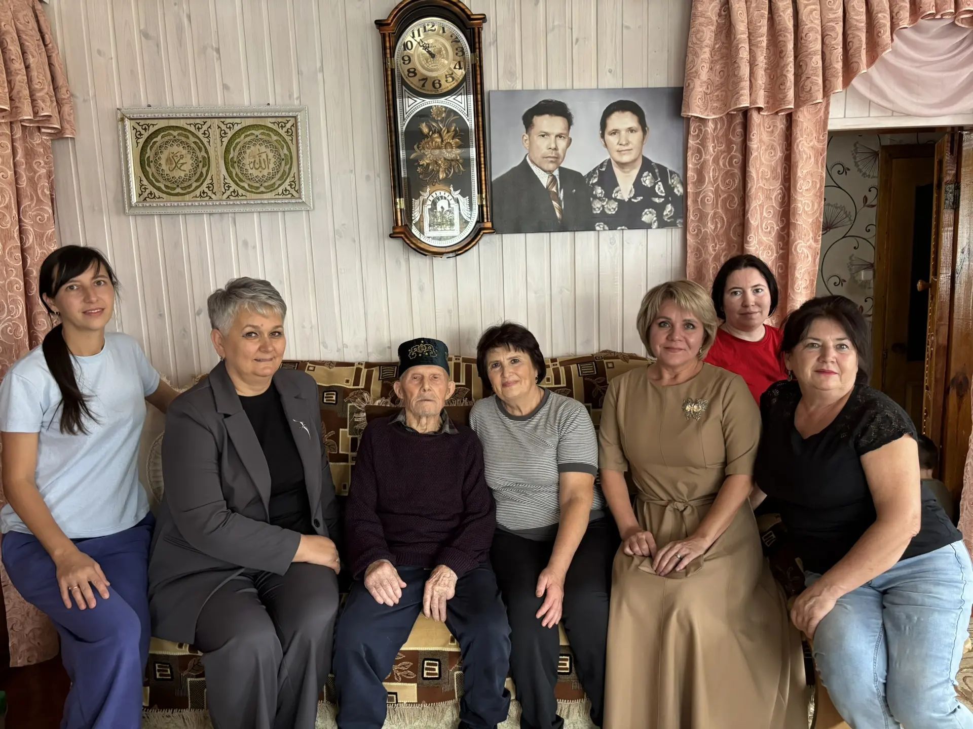 Кукмарада гомер итүче Нурислам Гарипов 94 яшен каршы алды