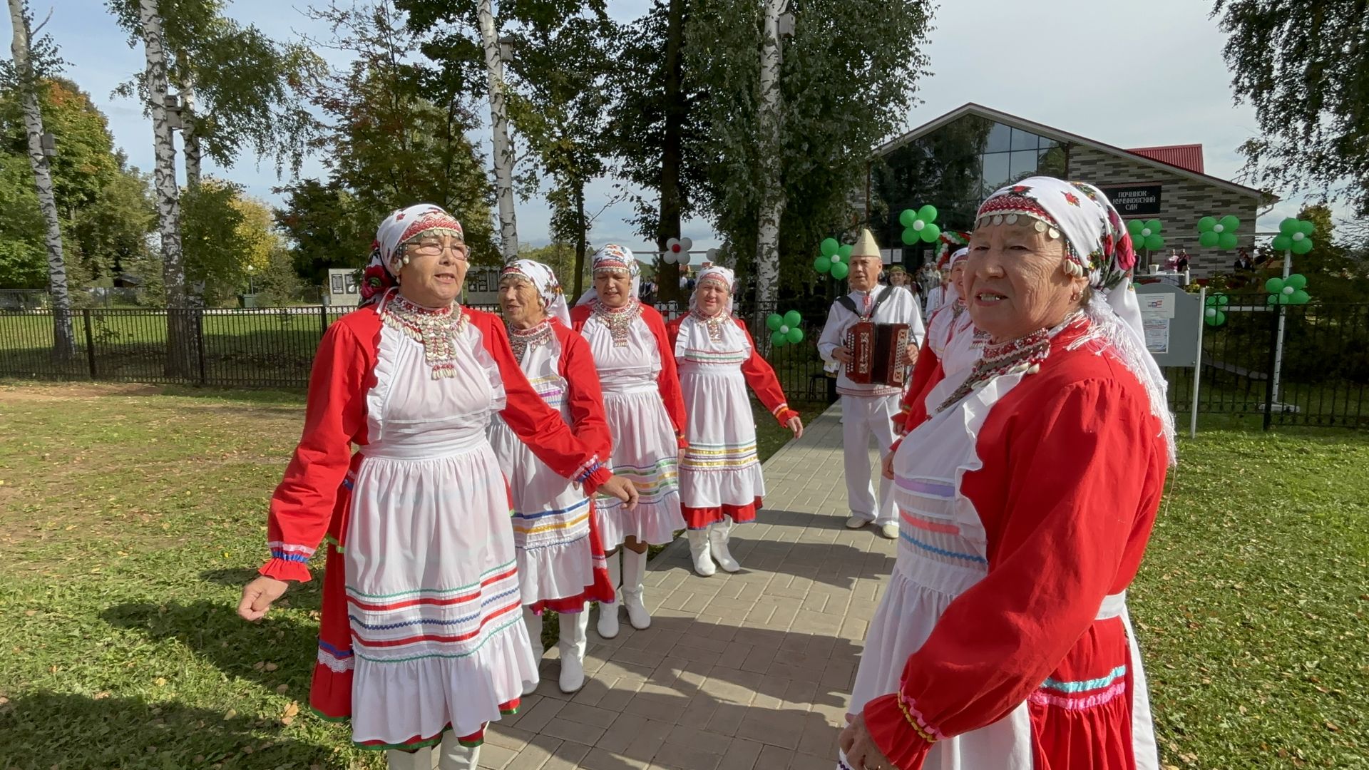 Поч. Кучук авылында яңартылган мәдәният йорты ишекләрен ачты
