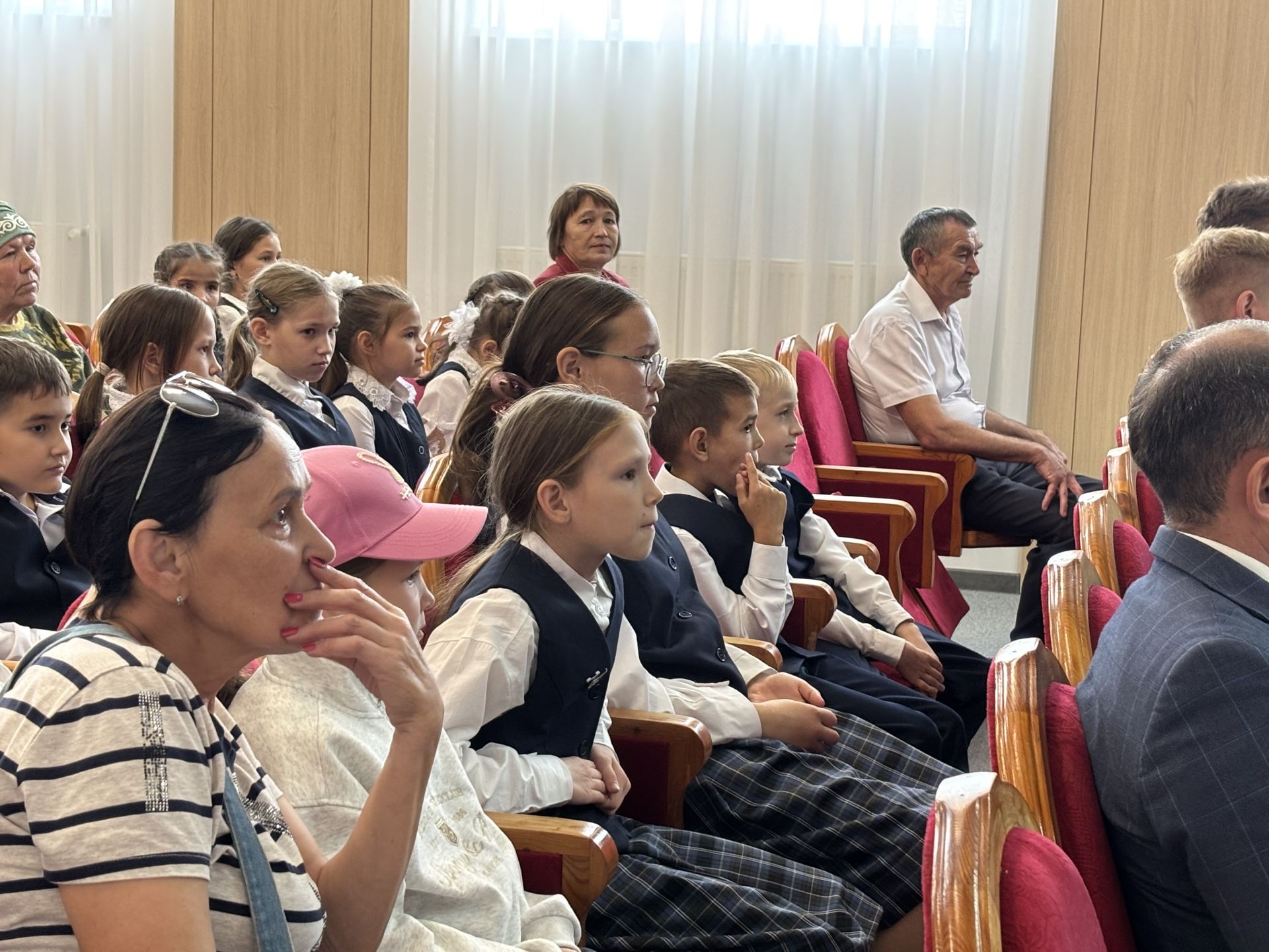 Поч. Кучук авылында яңартылган мәдәният йорты ишекләрен ачты