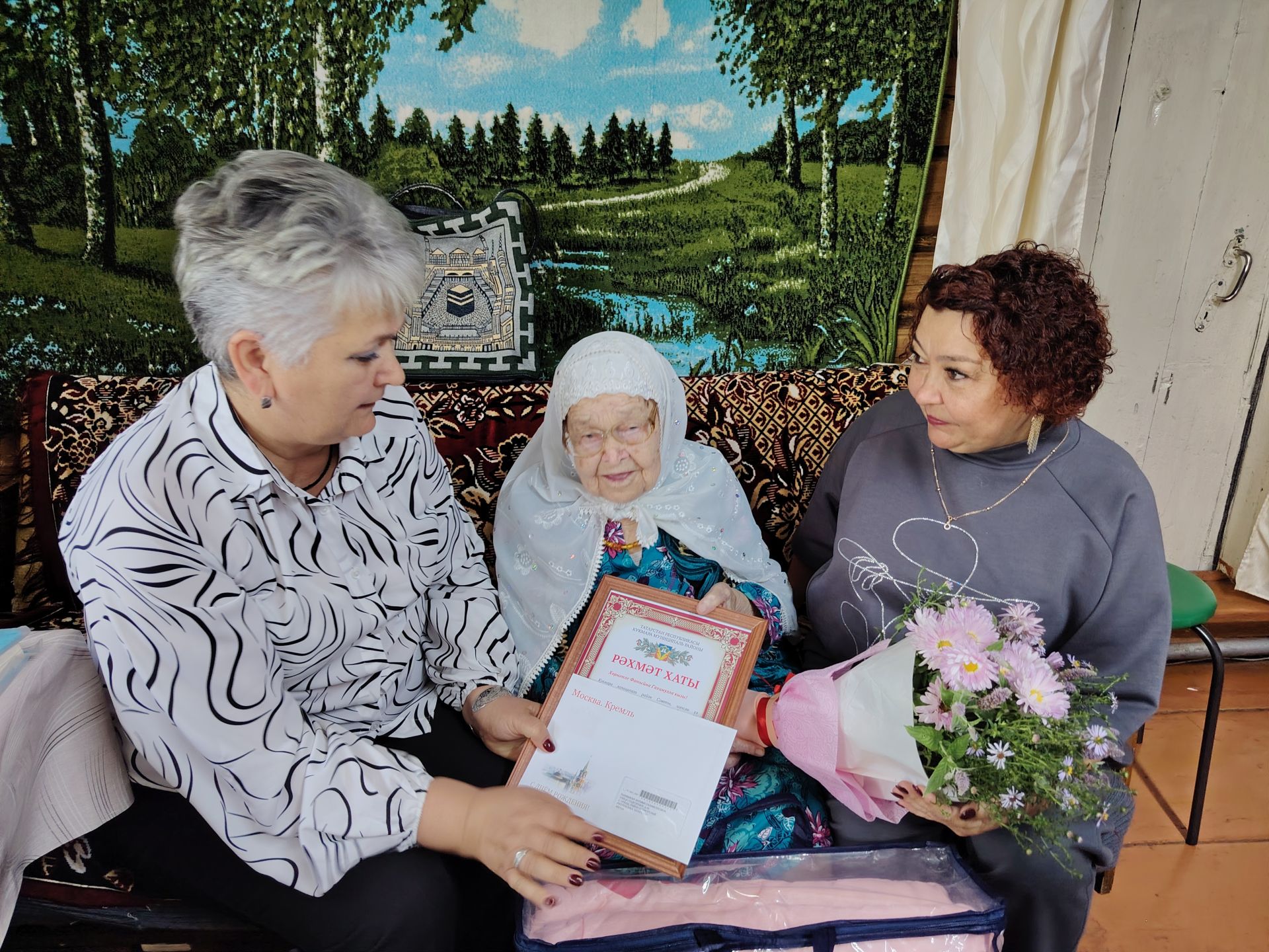 Өркеш авылында яшәүче Фатыйма Галәвиева 98 яшен билгеләп үтә