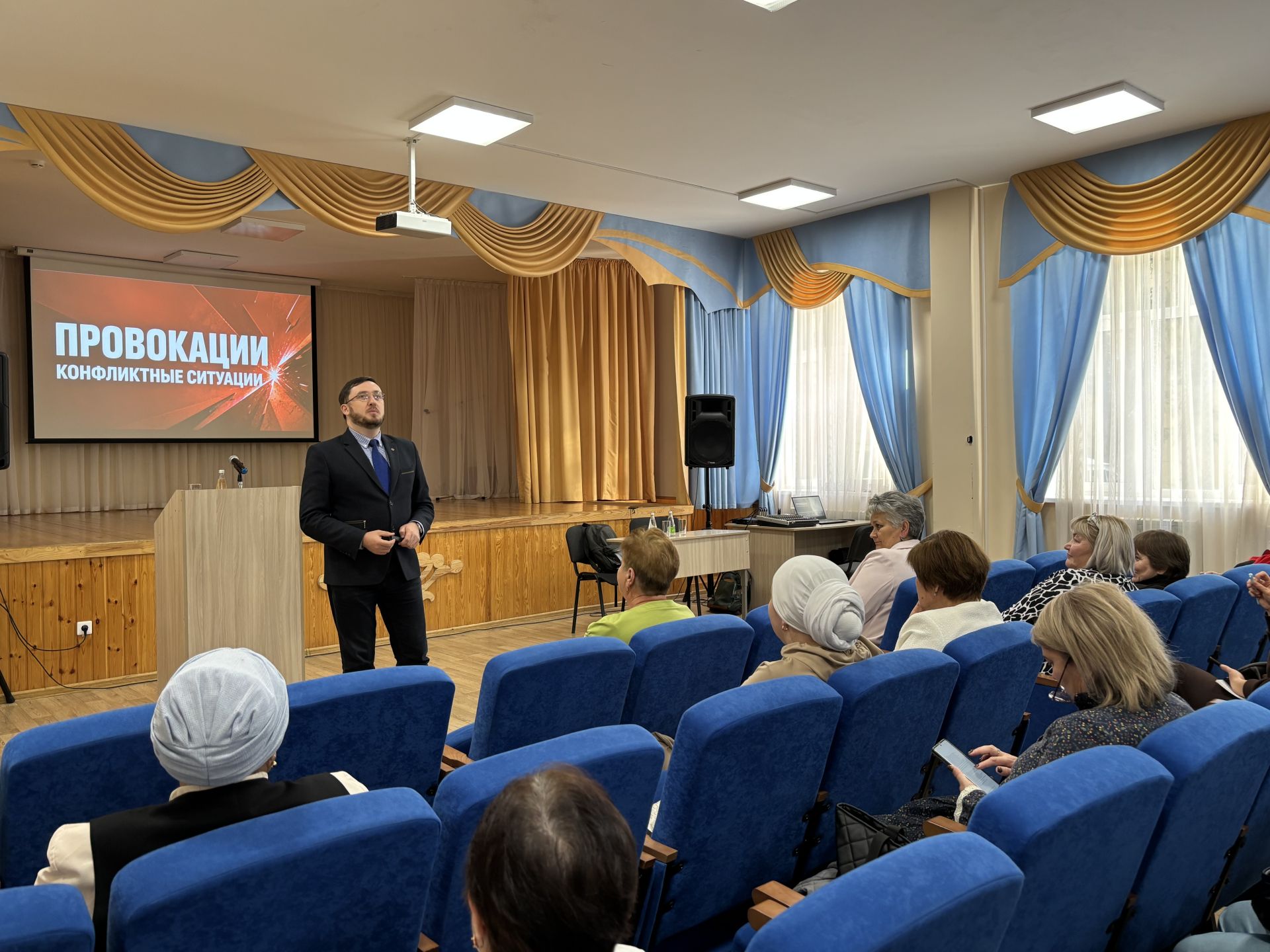 Кукмара районында җәмәгать күзәтүчеләре өчен махсус укулар узды
