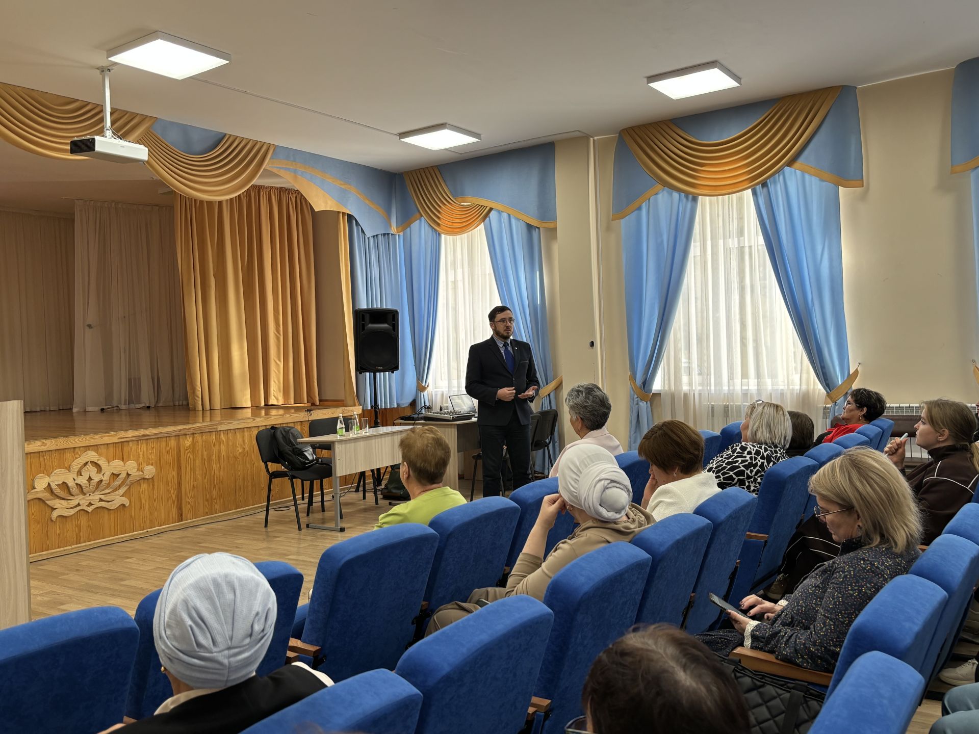 Кукмара районында җәмәгать күзәтүчеләре өчен махсус укулар узды