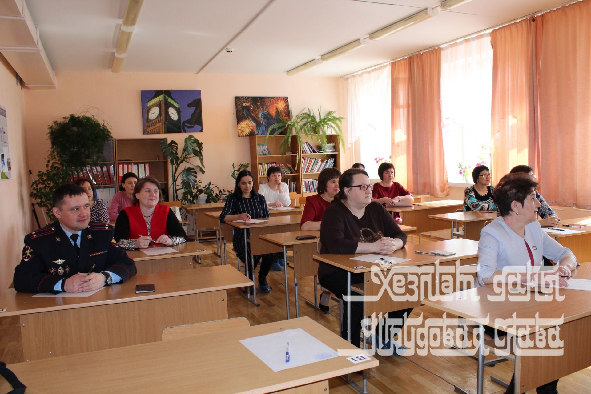 Родители школьников Кукмора сдали единый республиканский экзамен по татарскому языку