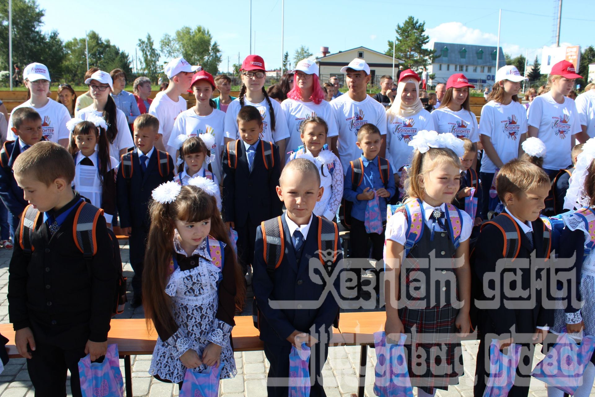 38 кукморских школьников получили портфели в рамках акции «Помоги собраться в школу»