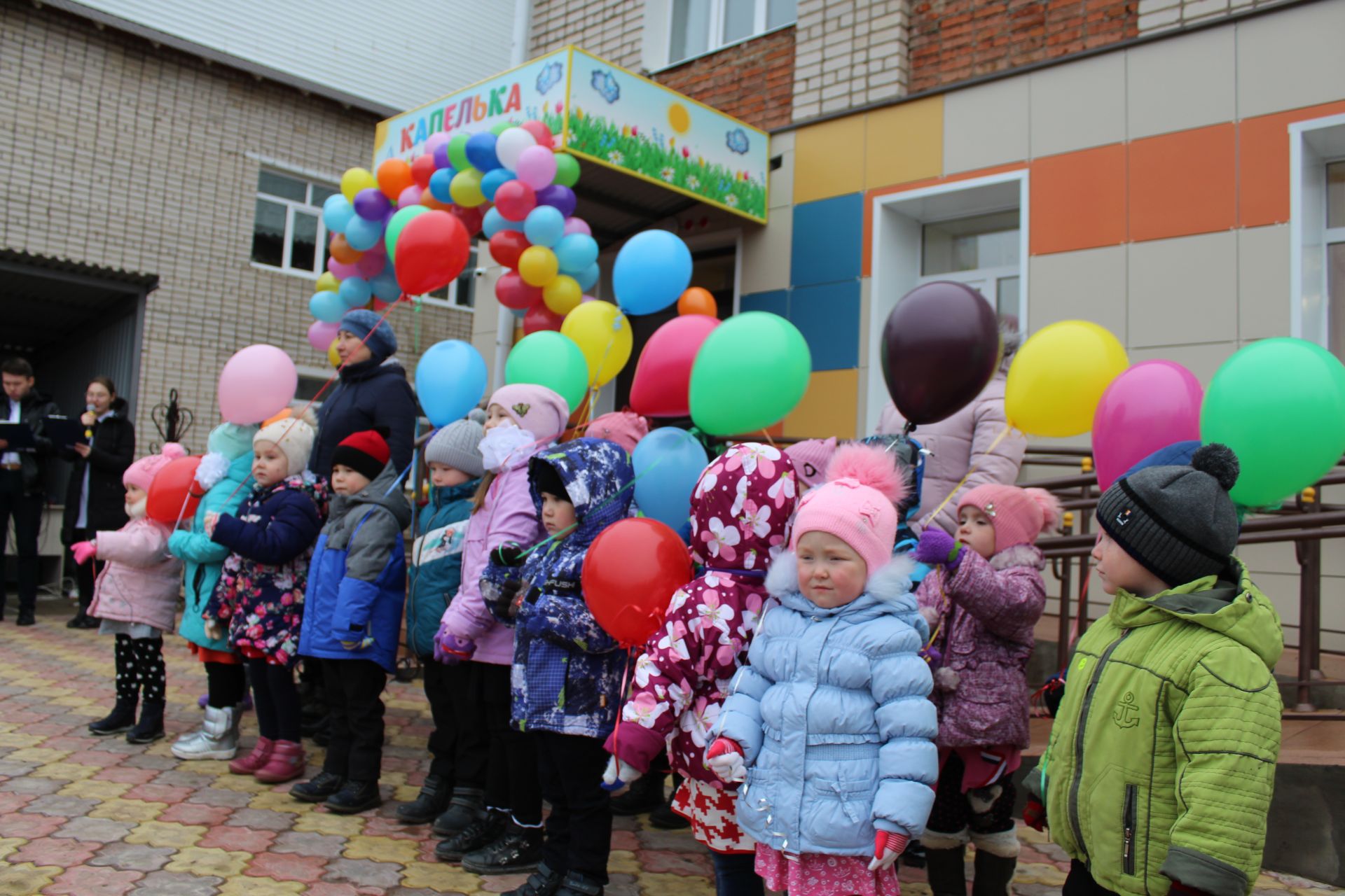 В Среднем Куморе торжественно открыли детский сад