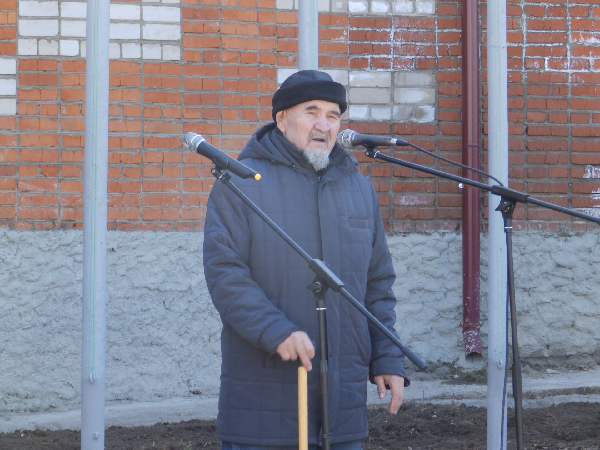 В Большекукморской школе состоялось торжественное открытие бюста Мияссара Мансурова