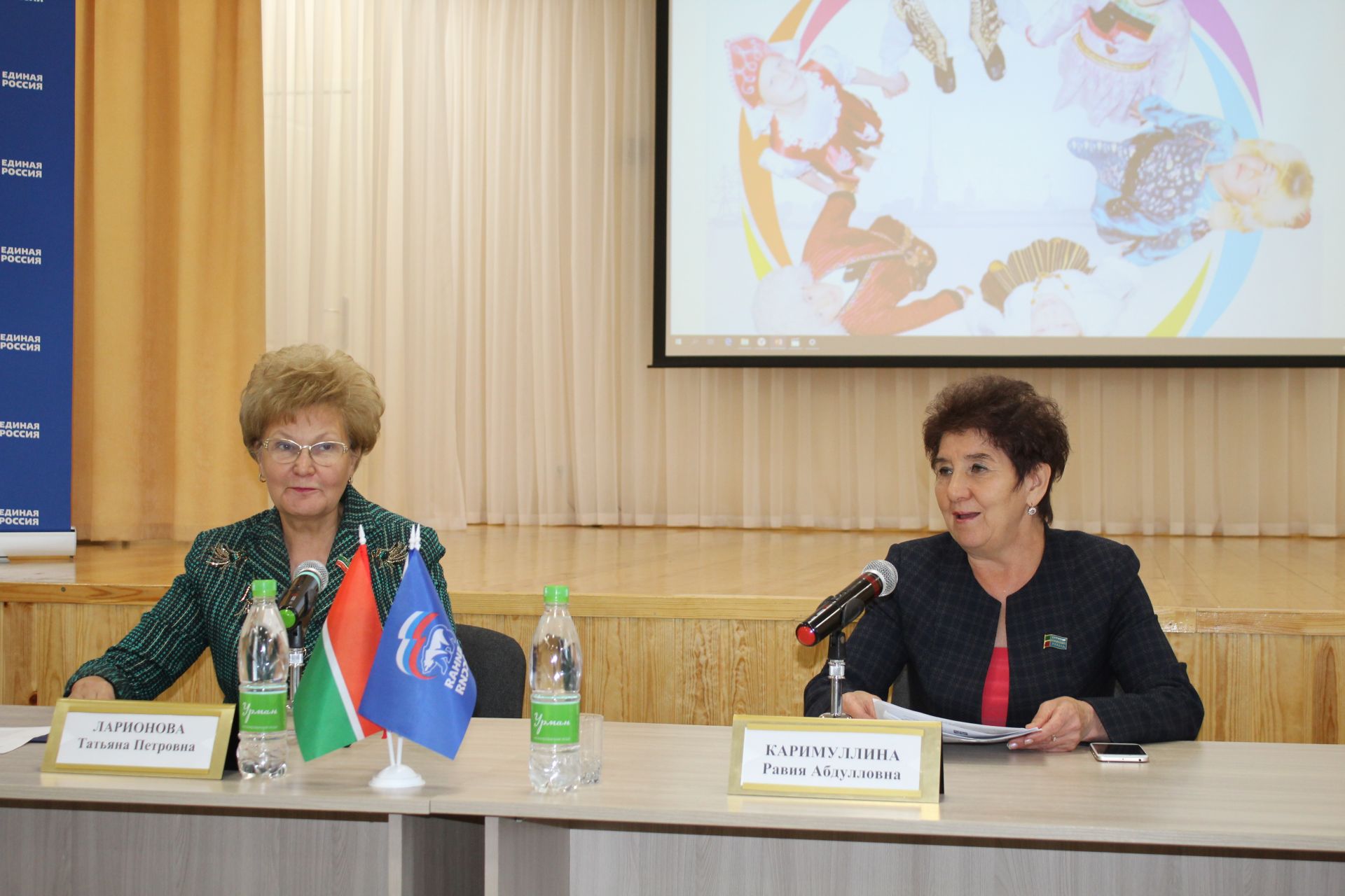 В Кукморе прошло выездное заседание парламентского объединения женщин-депутатов «Мэрхэмэт – Милосердие»