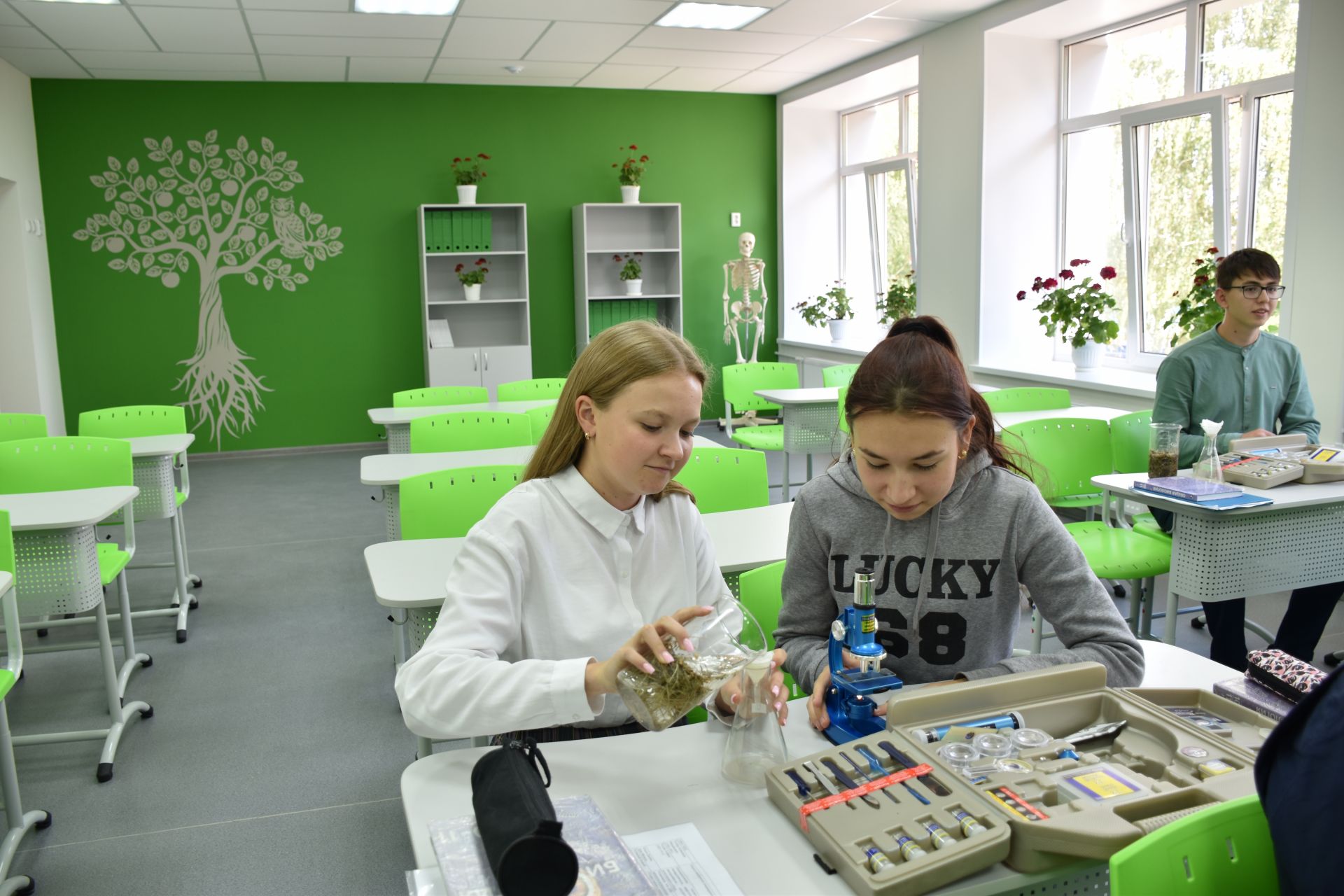 В Кукморской средней школе №3 открылся Центр «Точка роста»