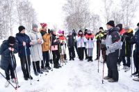 Кукмарада «Көмеш яшь» волонтерлары мәктәп укучылары өчен скандинавча йөрү буенча мастер-класс оештырды