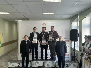 Фоторепортаж: кукмаралылар шахмат турнирында катнашты