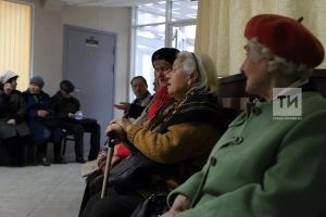 Россиянең кайбер төбәкләрендә эшләмәүче пенсионерлар аена 40 мең сумга якын акча ала