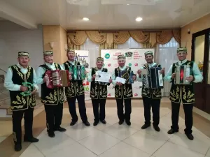 Кукмаралылар Арчада гармун моңнарын яңгыратты
